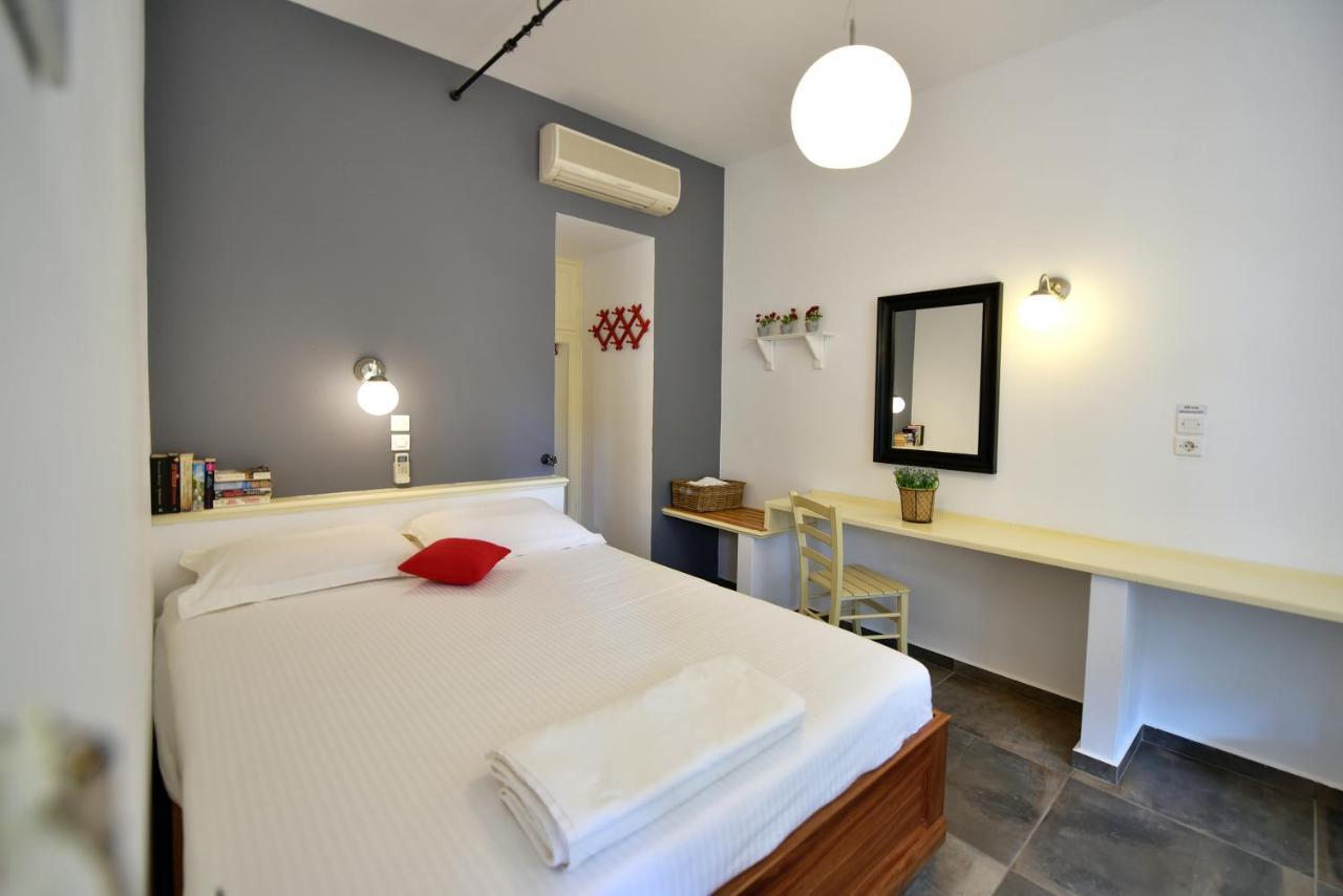 Piteoussa Rooms Хидра Екстериор снимка