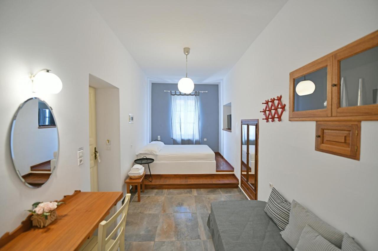 Piteoussa Rooms Хидра Екстериор снимка