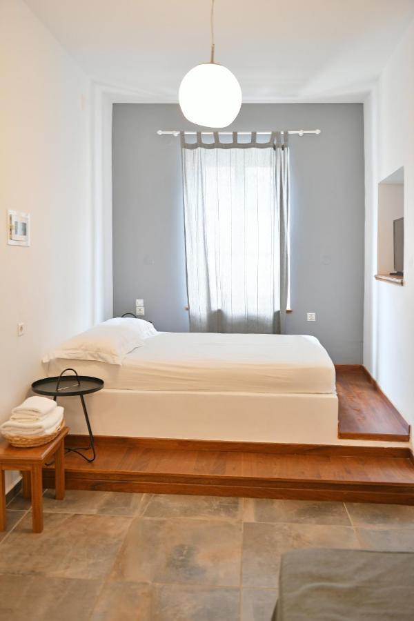 Piteoussa Rooms Хидра Екстериор снимка