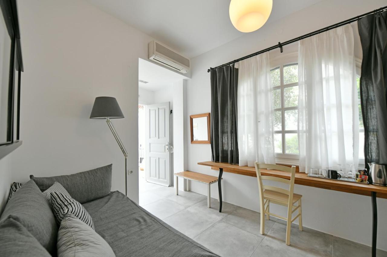 Piteoussa Rooms Хидра Екстериор снимка