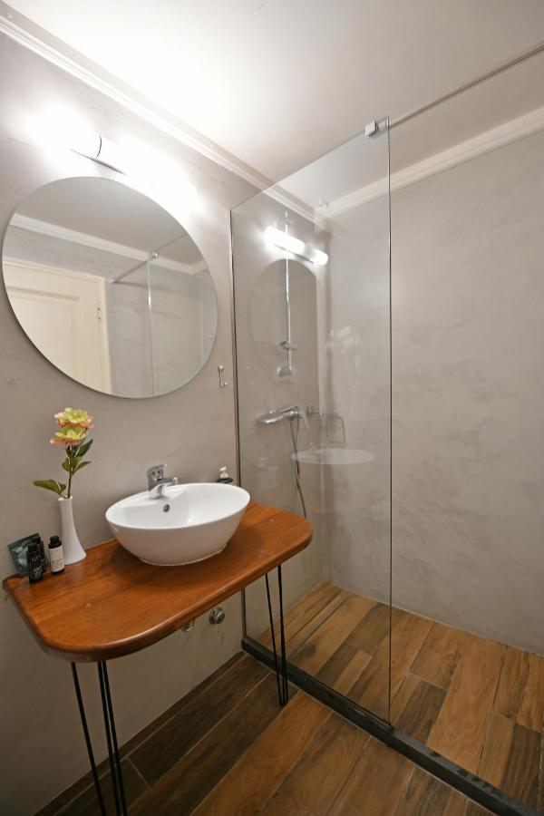 Piteoussa Rooms Хидра Екстериор снимка